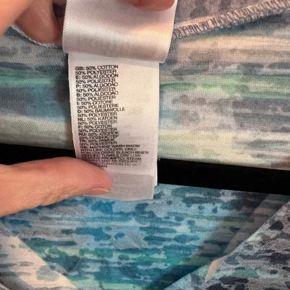 The North Face Blue Striped V-Neck Tee Women’s Large Outdoor T-Shirt - Picture 3 of 5